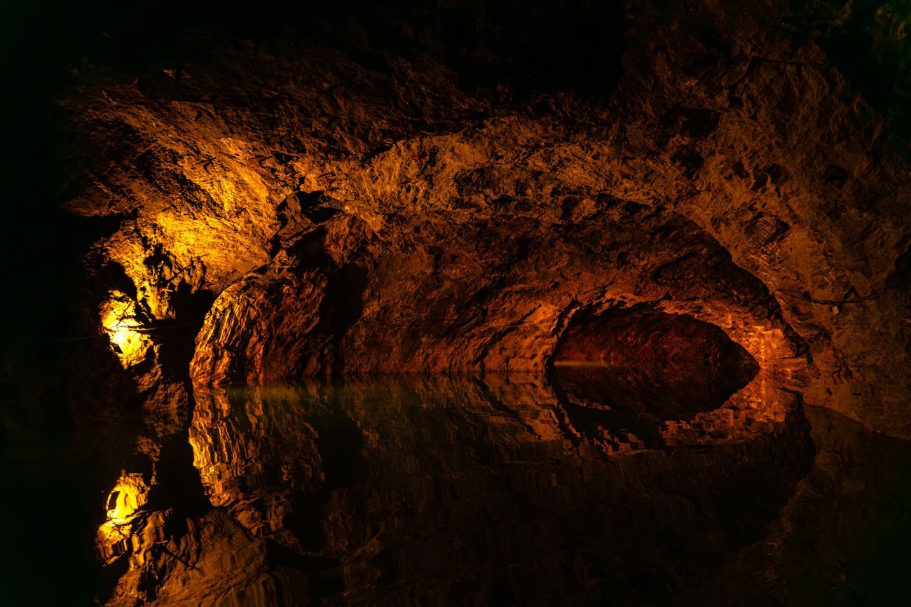 Cathedral Caverns and a picnic: a $40 Saturday